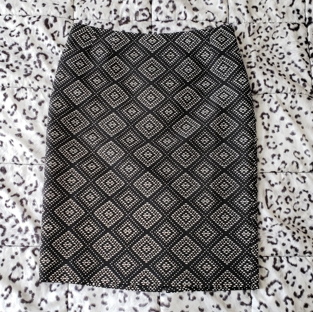 Kasper Black & White Geo Jacquard Skirt Sz 8 - Picture 2 of 8